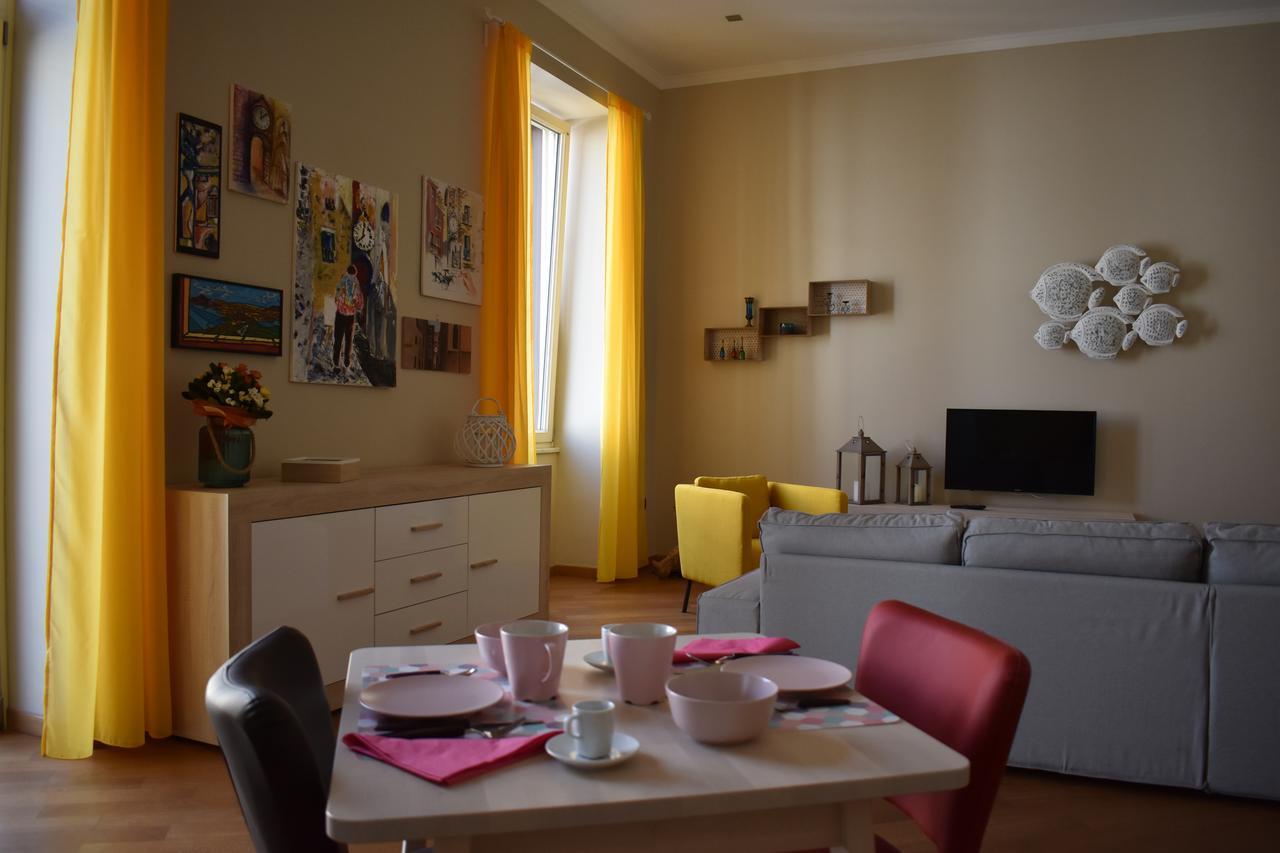 I Vicere B&B Deluxe Nápoly Kültér fotó
